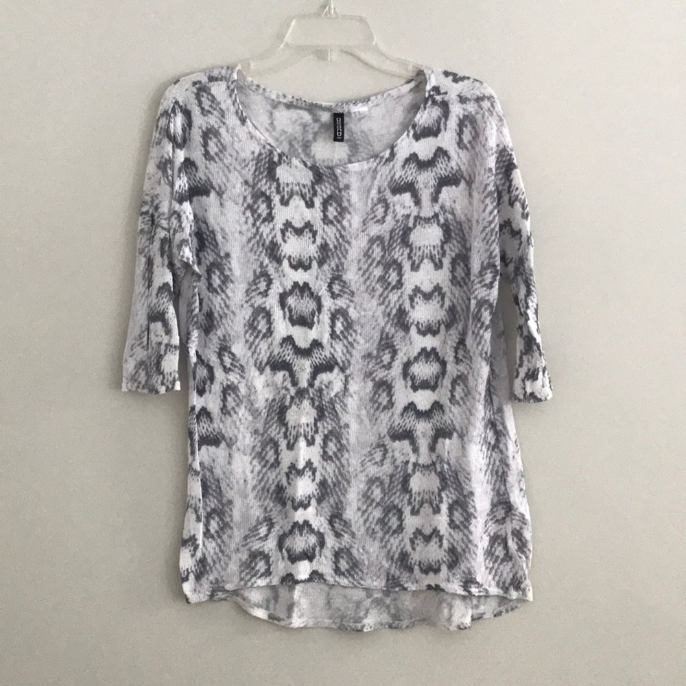 ⭐️3/$20 Oversized knitted H&M top